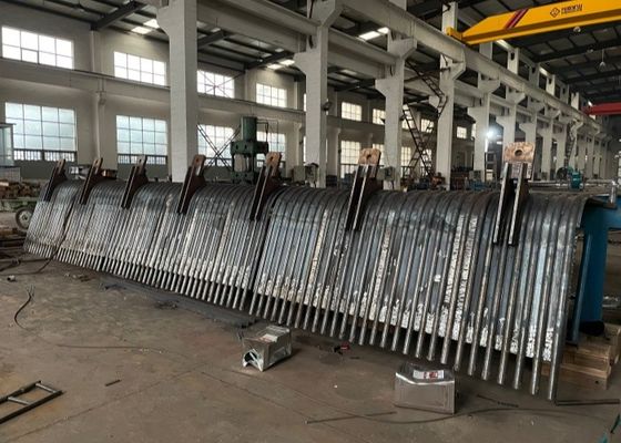 تبريد المياه الغلاية غشاء الحائط أنبوب الحجم 38 - 76Mm الفولاذ سبائك